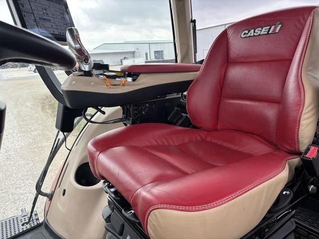 Image of Case IH Magnum 380 RowTrac equipment image 3