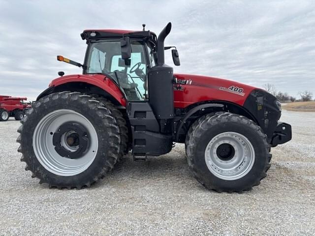 Image of Case IH Magnum 400 equipment image 3