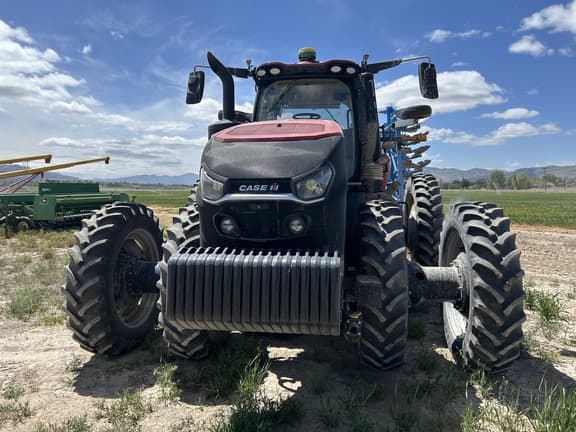 Image of Case IH Magnum 400 equipment image 2