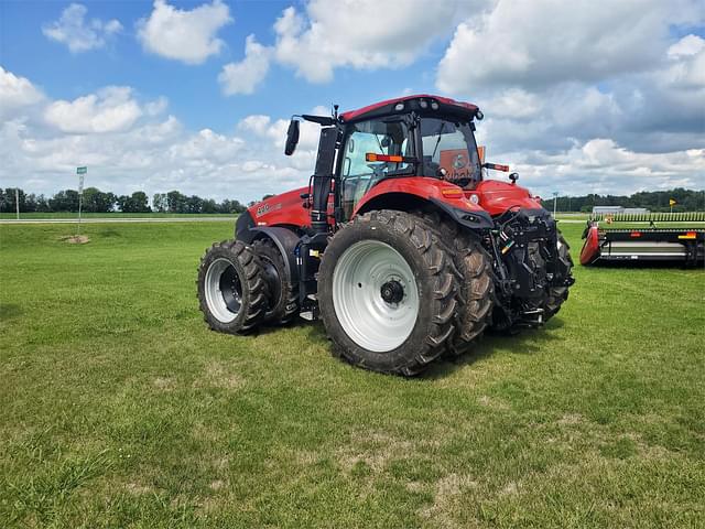 Image of Case IH Magnum 400 equipment image 4