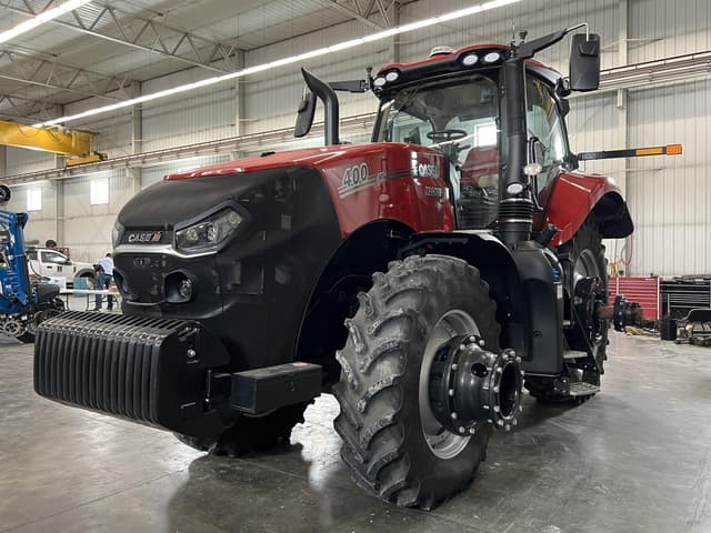 Image of Case IH Magnum 400 equipment image 1