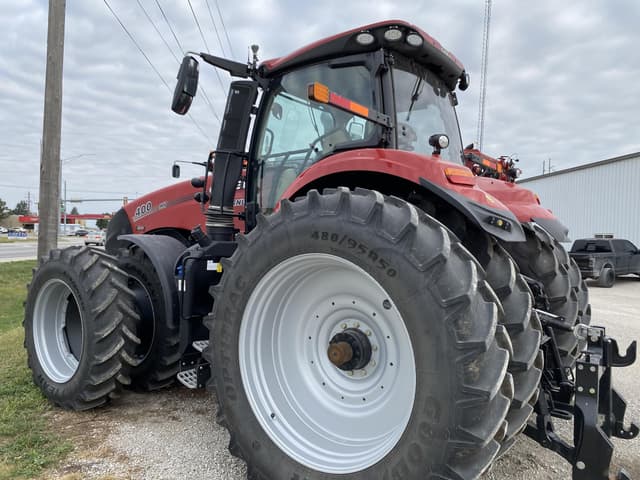 Image of Case IH Magnum 400 equipment image 4