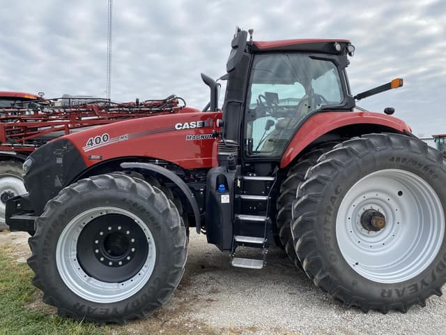 Image of Case IH Magnum 400 equipment image 3