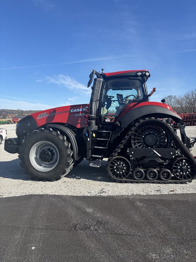 Image of Case IH Magnum 400 Rowtrac equipment image 1