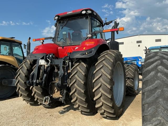 Image of Case IH Magnum 400 equipment image 4