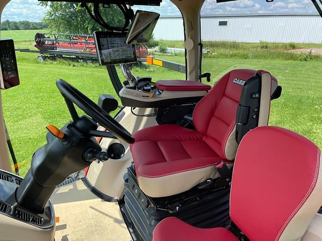 Image of Case IH Magnum 280 equipment image 4