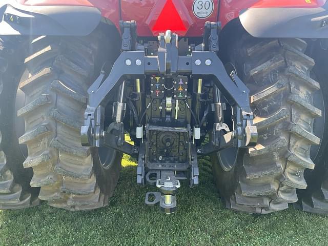 Image of Case IH Magnum 280 equipment image 4