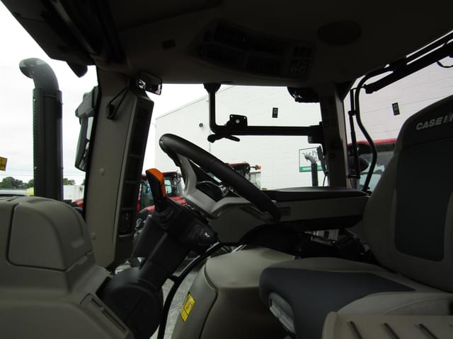 Image of Case IH Maxxum 125 equipment image 1