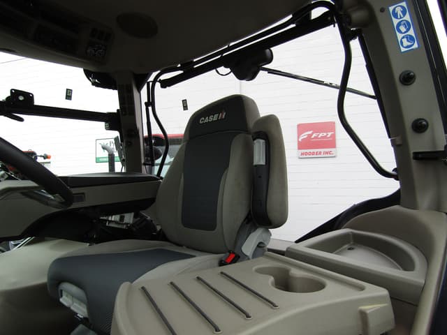 Image of Case IH Maxxum 125 equipment image 3