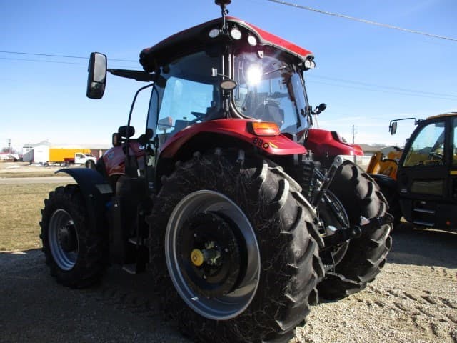 Image of Case IH Maxxum 125 equipment image 4