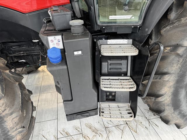 Image of Case IH Maxxum 150 equipment image 4