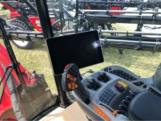 Image of Miller Nitro 7310 equipment image 4