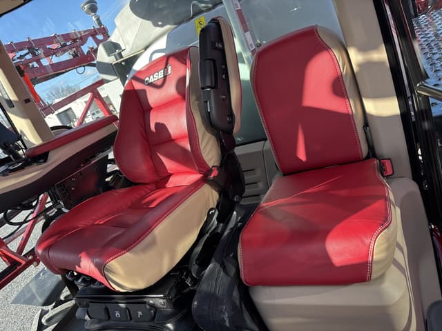 Image of Case IH Patriot 3250 equipment image 2