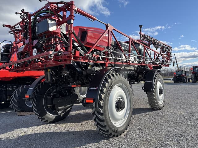 Image of Case IH Patriot 3250 equipment image 2