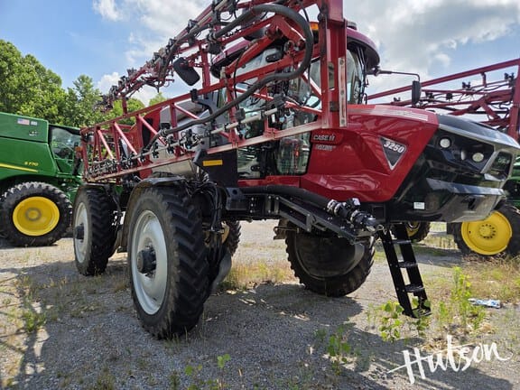 2024 Case IH Patriot 3250 Equipment Image0