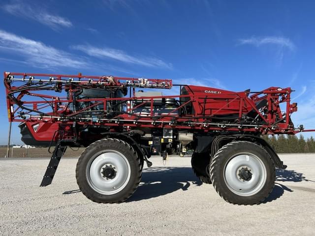 Image of Case IH Patriot 3250 equipment image 2
