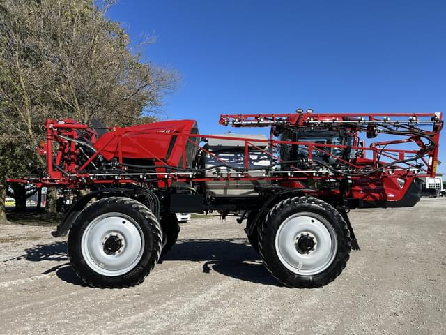 Image of Case IH Patriot 3250 equipment image 3