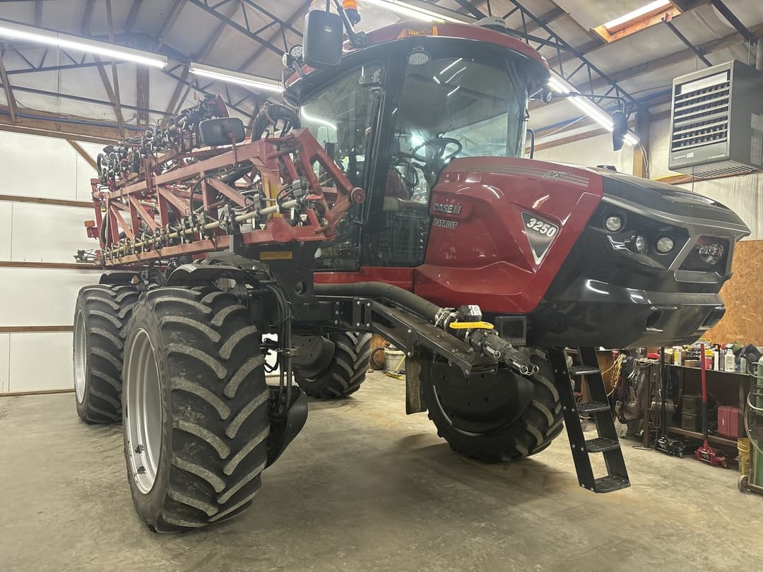 Image of Case IH Patriot 3250 Primary image