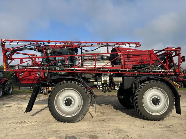 Image of Case IH Patriot 3250 equipment image 1