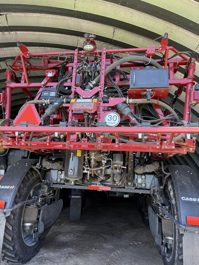Image of Case IH Patriot 3250 equipment image 3