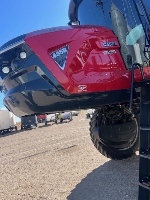 Image of Case IH Patriot 4350 equipment image 1