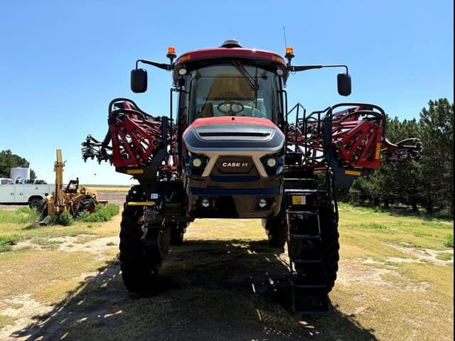 Image of Case IH Patriot 4350 equipment image 1