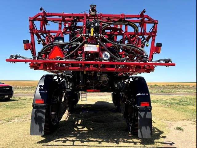 Image of Case IH Patriot 4350 equipment image 3