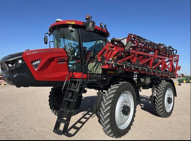 Image of Case IH Patriot 4350 equipment image 1