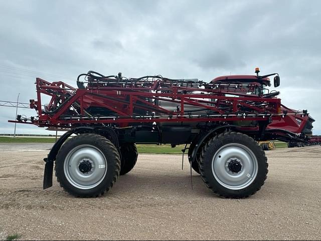 Image of Case IH Patriot 4350 equipment image 3