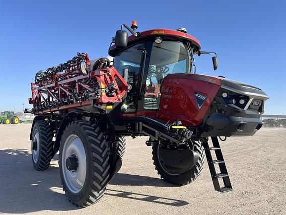 Image of Case IH Patriot 4350 equipment image 2