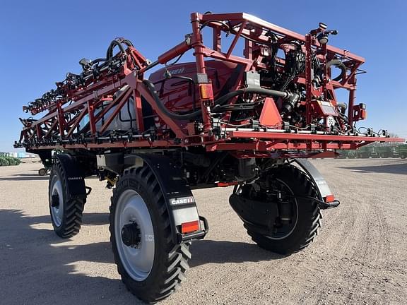 Image of Case IH Patriot 4350 equipment image 3