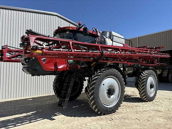 Image of Case IH Patriot 4450 equipment image 4