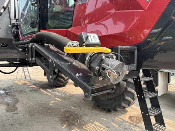 Image of Case IH Patriot 4450 equipment image 4
