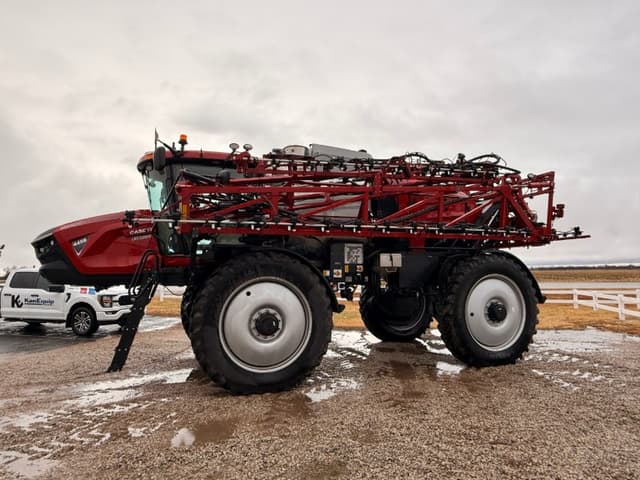 Image of Case IH Patriot 4450 equipment image 3
