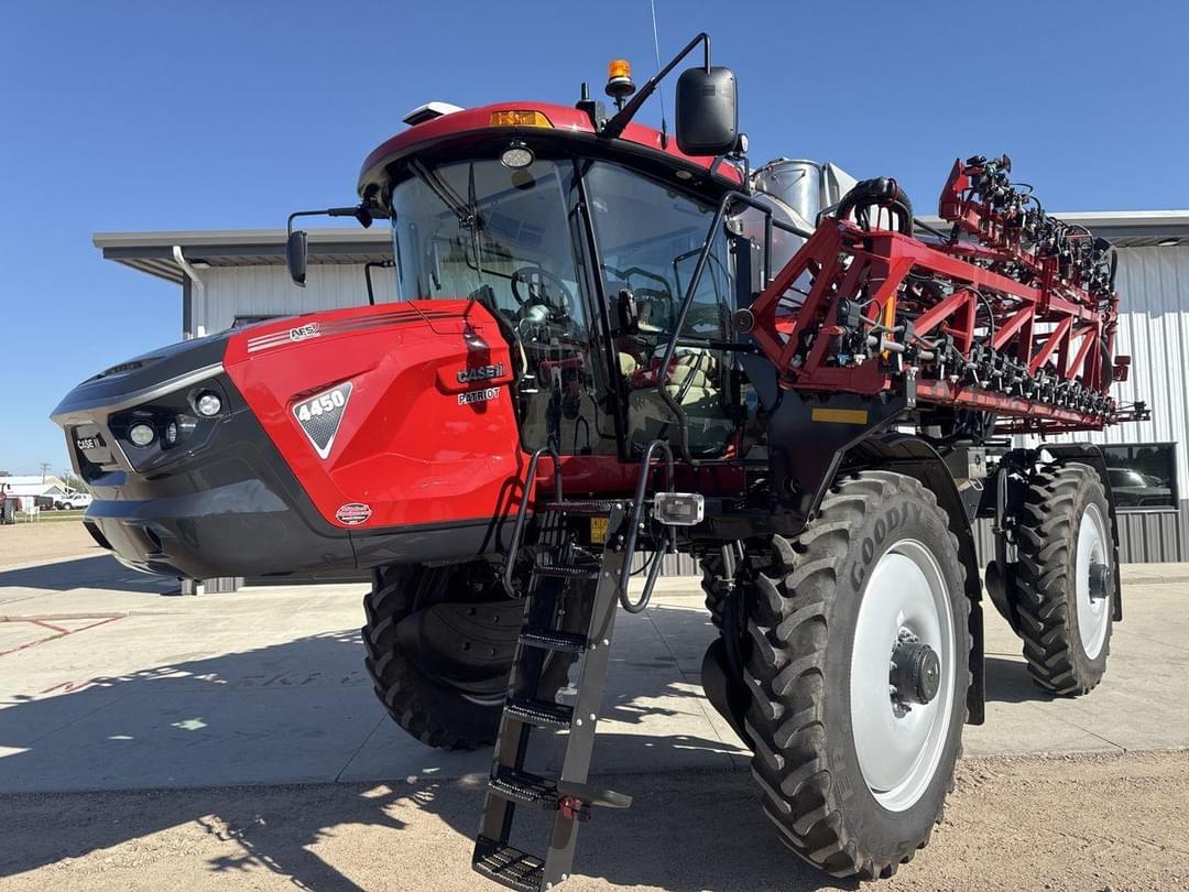Image of Case IH Patriot 4450 Primary image
