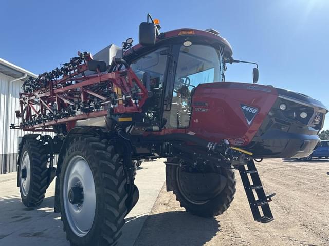 Image of Case IH Patriot 4450 equipment image 3