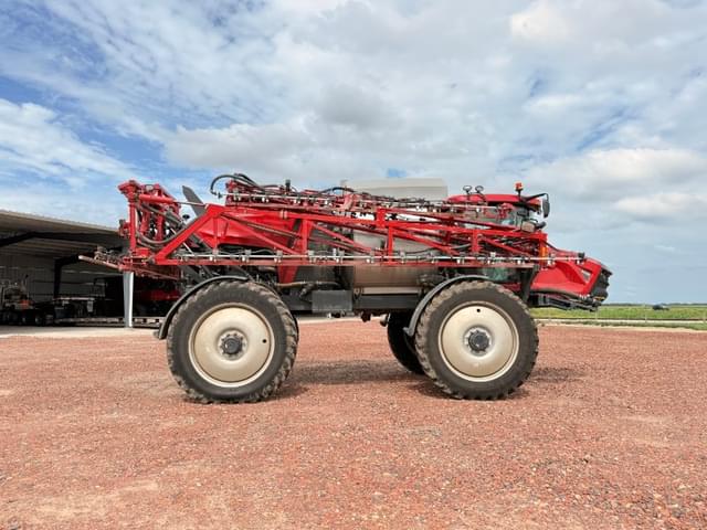 Image of Case IH Patriot 4450 equipment image 3
