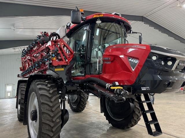 Image of Case IH Patriot 4450 equipment image 2