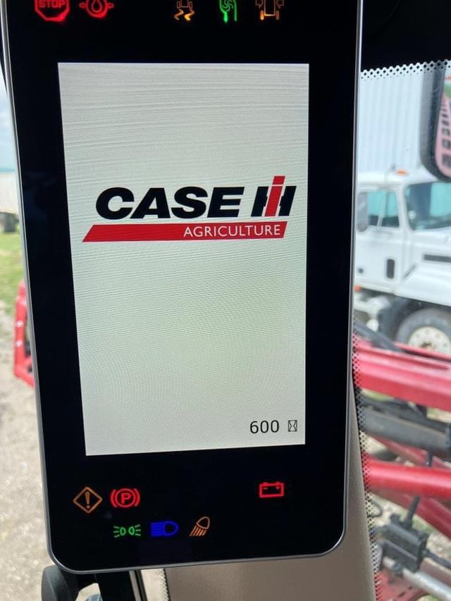Image of Case IH Patriot 4450 equipment image 2