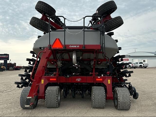 Image of Case IH 550T equipment image 3