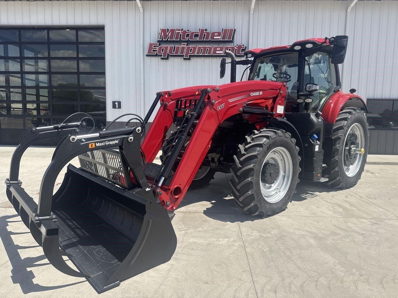 2024 Case IH Puma 185 Equipment Image0