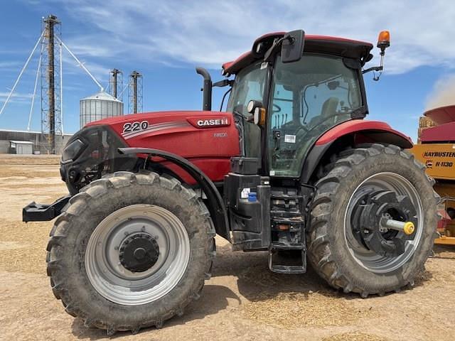 Image of Case IH Puma 220 equipment image 2