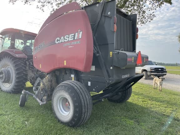 Image of Case IH RB465 equipment image 2