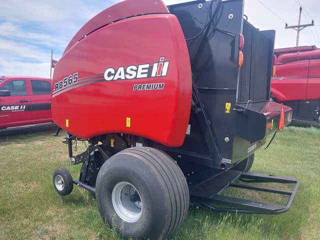 Image of Case IH RB565 equipment image 3