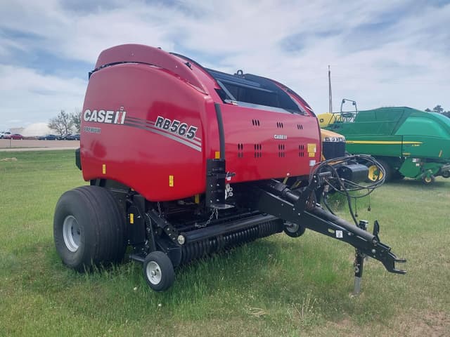 Image of Case IH RB565 equipment image 1