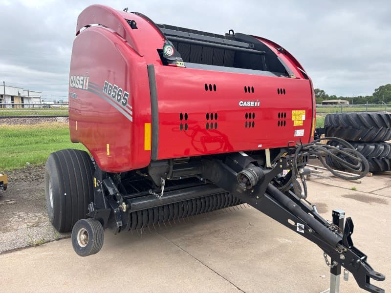 Image of Case IH RB565 Premium Image 1