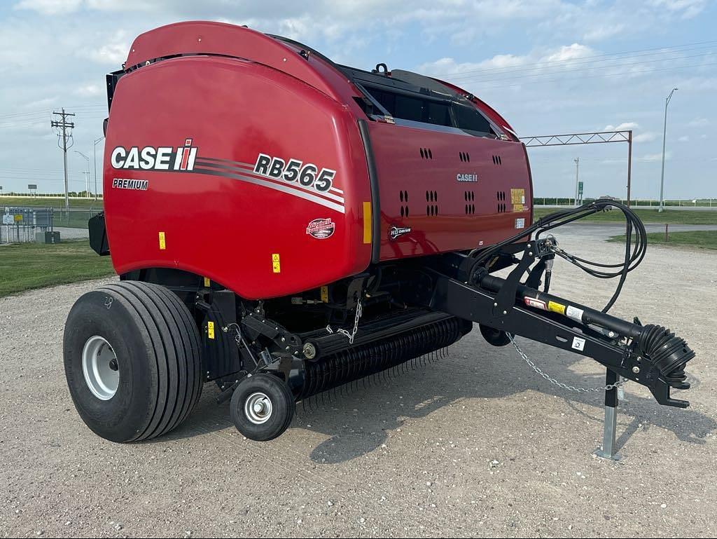 Image of Case IH RB565 Premium Primary image