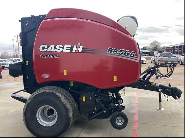 Image of Case IH RB565 Premium equipment image 1