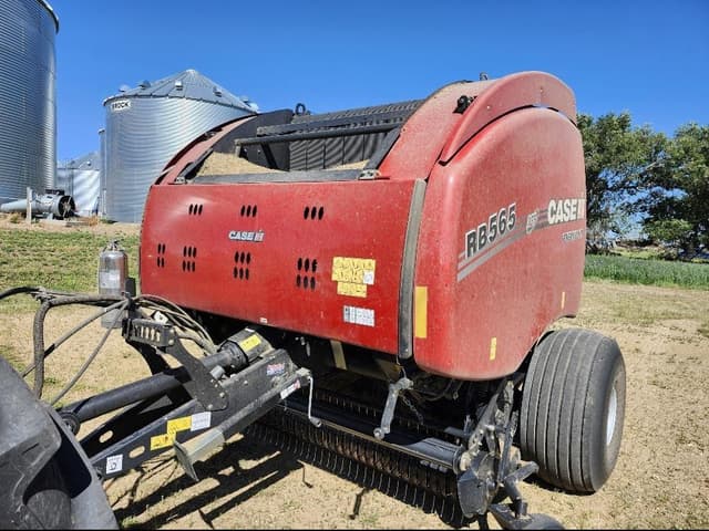 Image of Case IH RB565 equipment image 1
