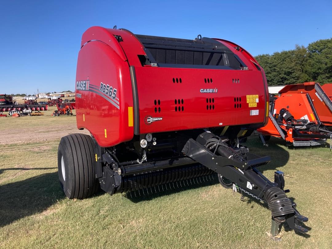 Image of Case IH RB565 Premium Image 0